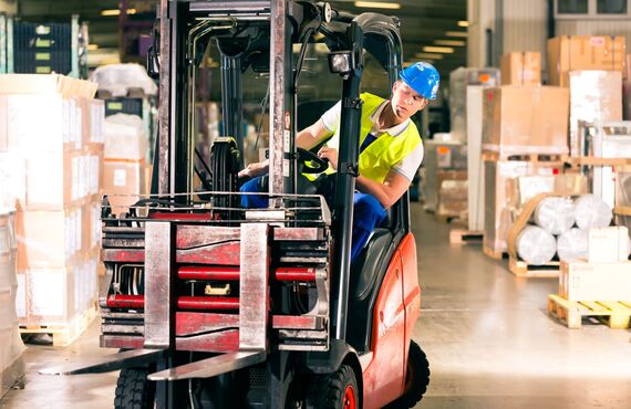 外国人人材をお求めの製造業の企業様に最適 | 岐阜の人材派遣なら多くの信頼と実績がある株式会社KAEDE